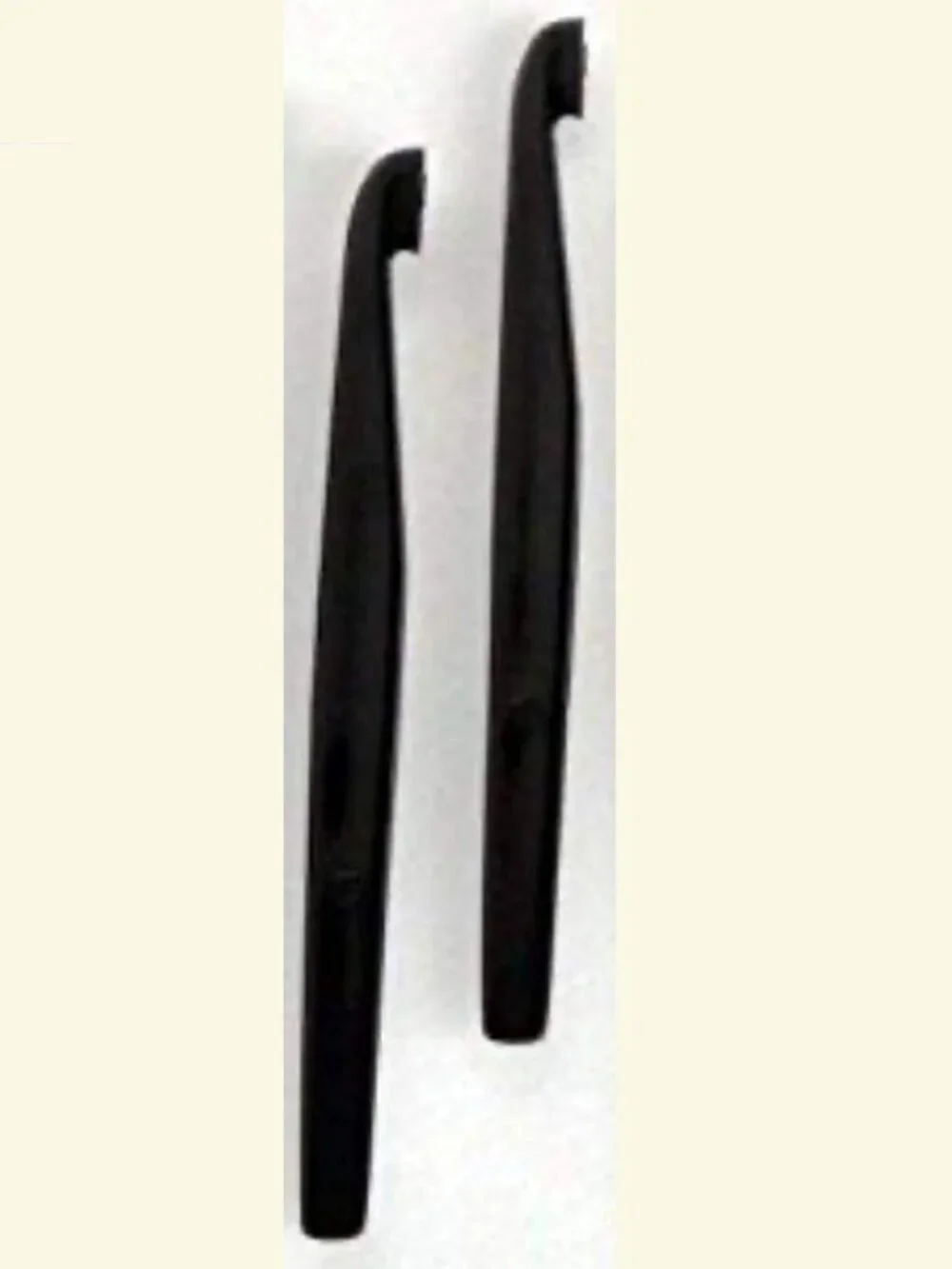 2 Tupperware Citrus Peelers #727 in Black for Peeling Oranges Grapefruit Vintage